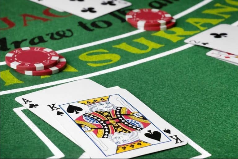 Halaman taruhan olahraga visuy menampilkan sepak bola, badminton, dan esports Indonesia